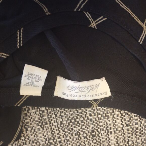 Lord and Taylor sleeveless maxi dress with side split - Picture 4 of 8